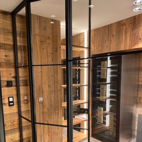 Industrielooktüre Weinkeller