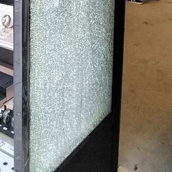 Glasreparatur Isolierglas mit Alarmspinne